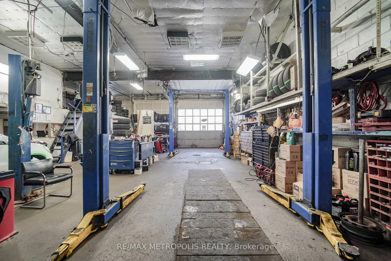 2789 & 2793, Danforth, East End-Danforth, Toronto