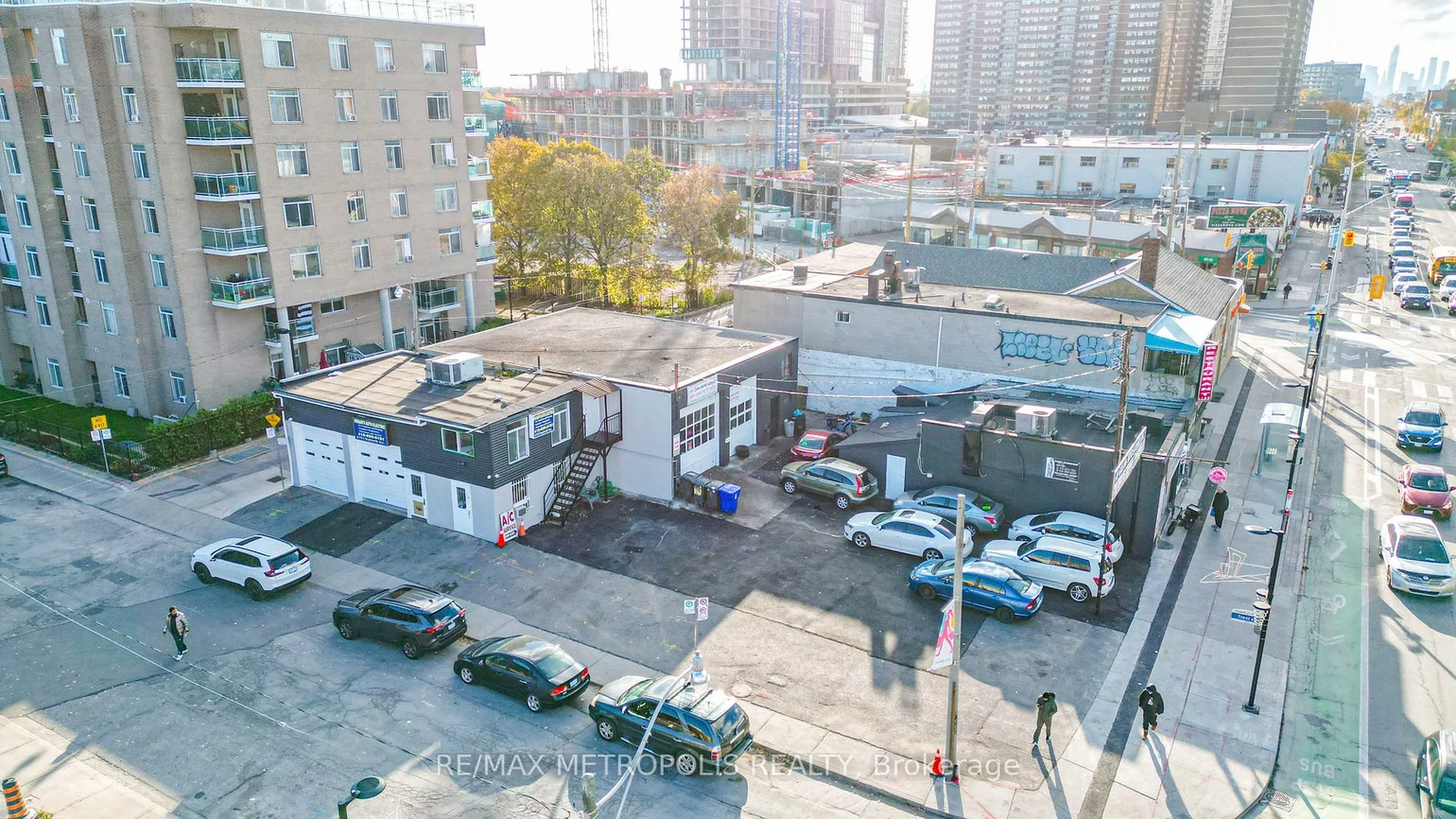 2789 & 2793, Danforth, East End-Danforth, Toronto