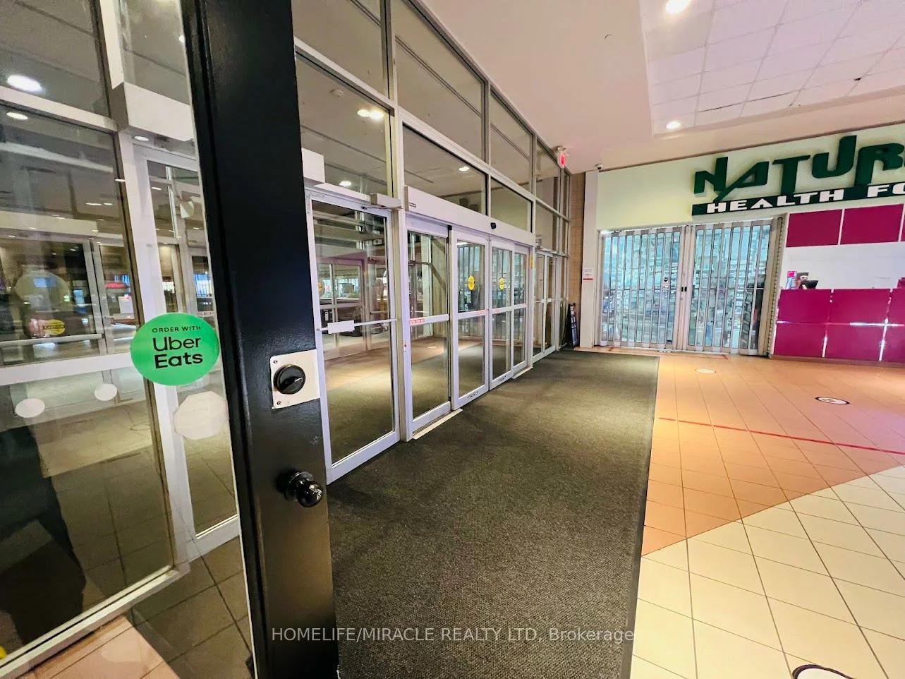 3003, Danforth, Crescent Town, Toronto