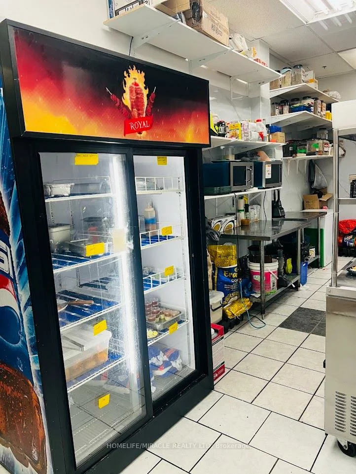 3003, Danforth, Crescent Town, Toronto