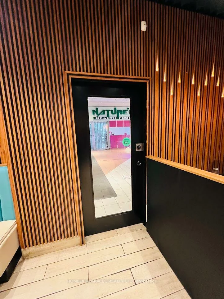 3003, Danforth, Crescent Town, Toronto