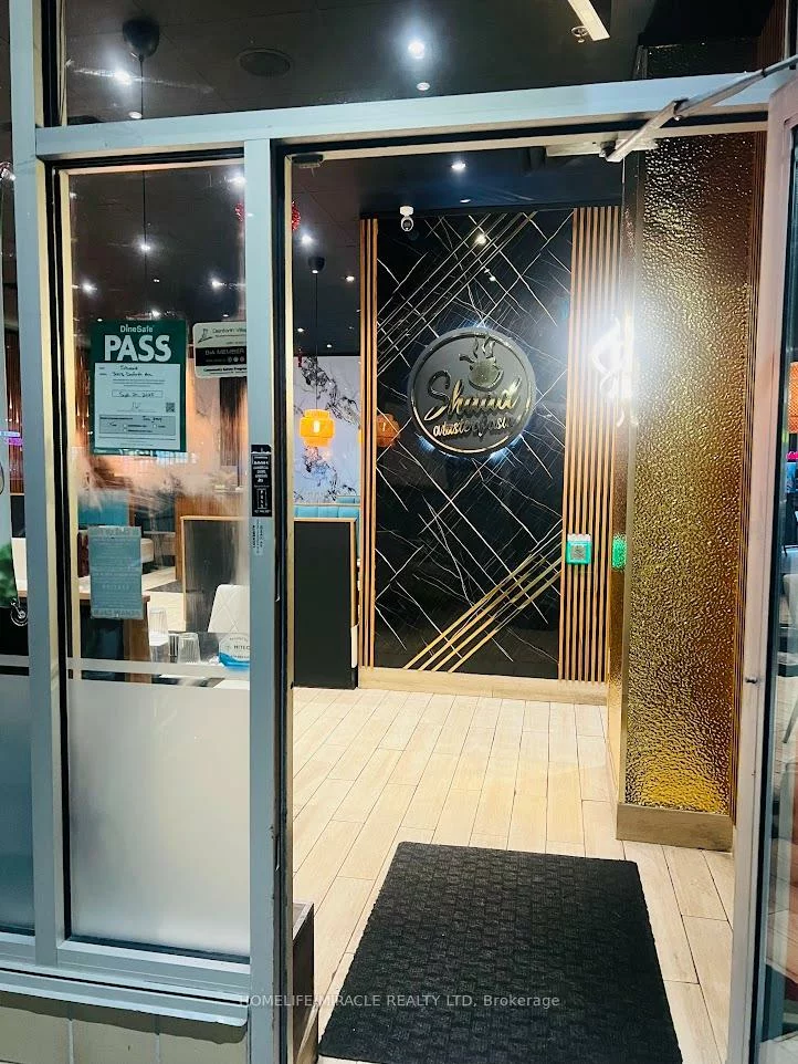 3003, Danforth, Crescent Town, Toronto