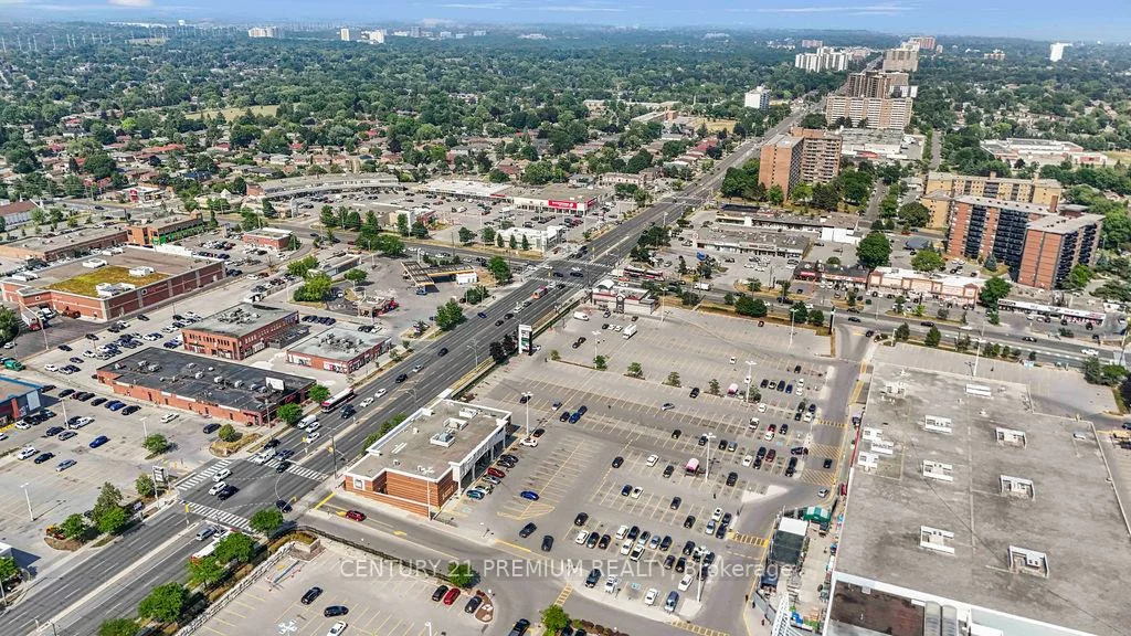 3601, Lawrence, Woburn, Toronto