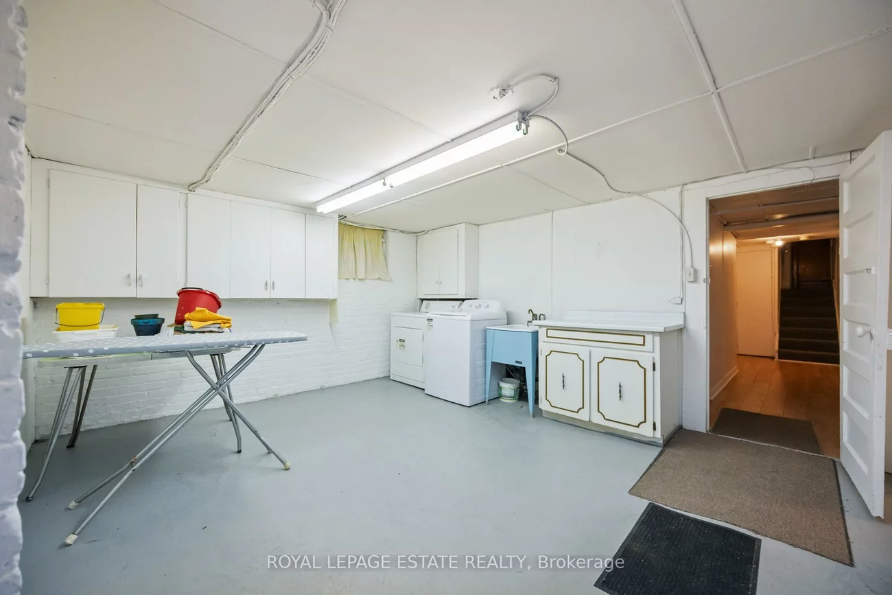 877, Broadview, Playter Estates-Danforth, Toronto