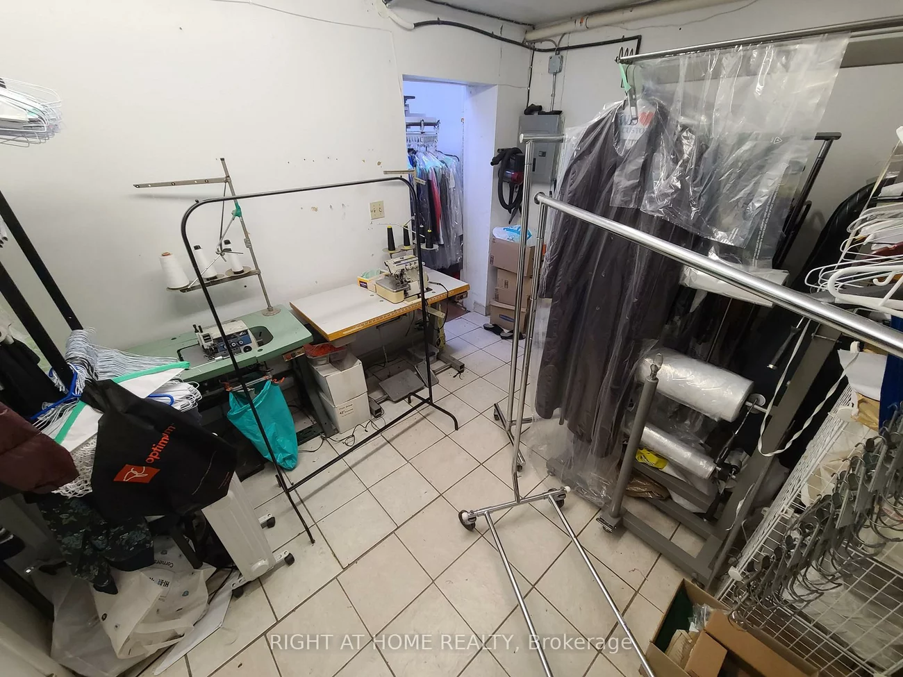 2207, Gerrard, East End-Danforth, Toronto