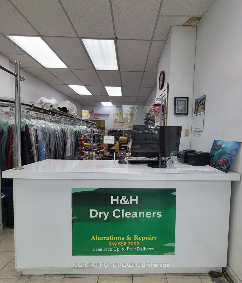 2207, Gerrard, East End-Danforth, Toronto