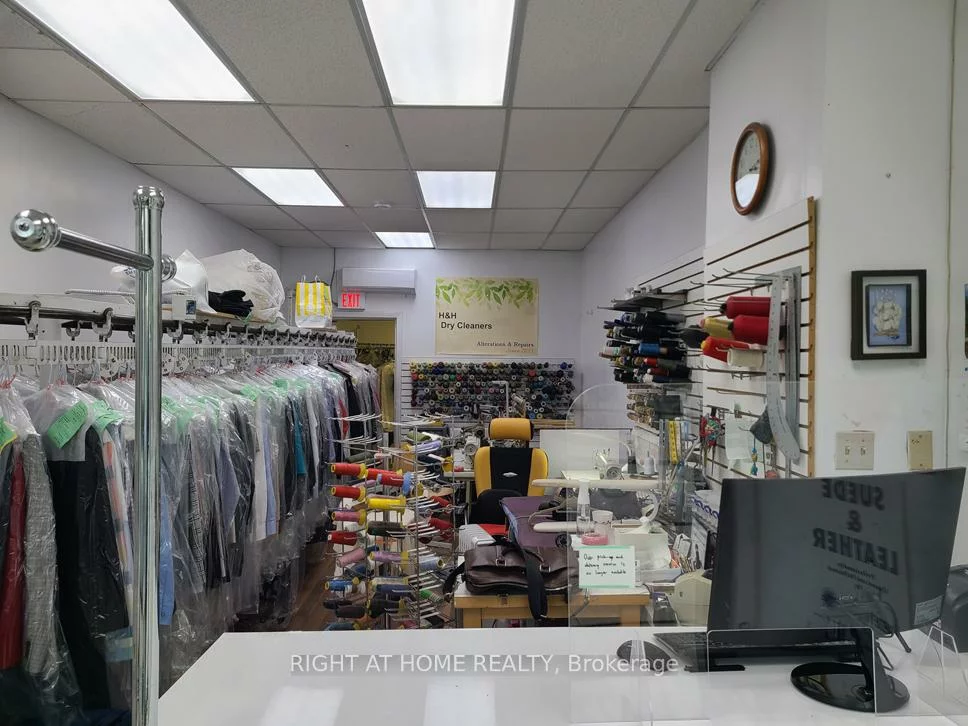 2207, Gerrard, East End-Danforth, Toronto