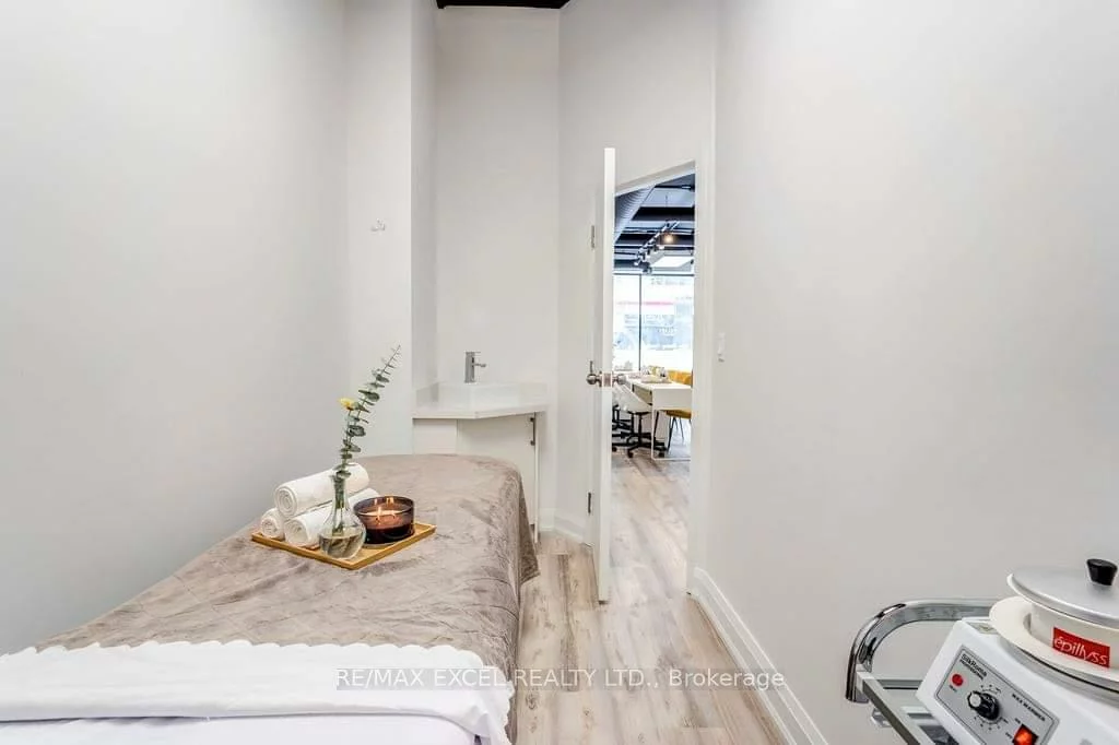 1883, Queen, The Beaches, Toronto