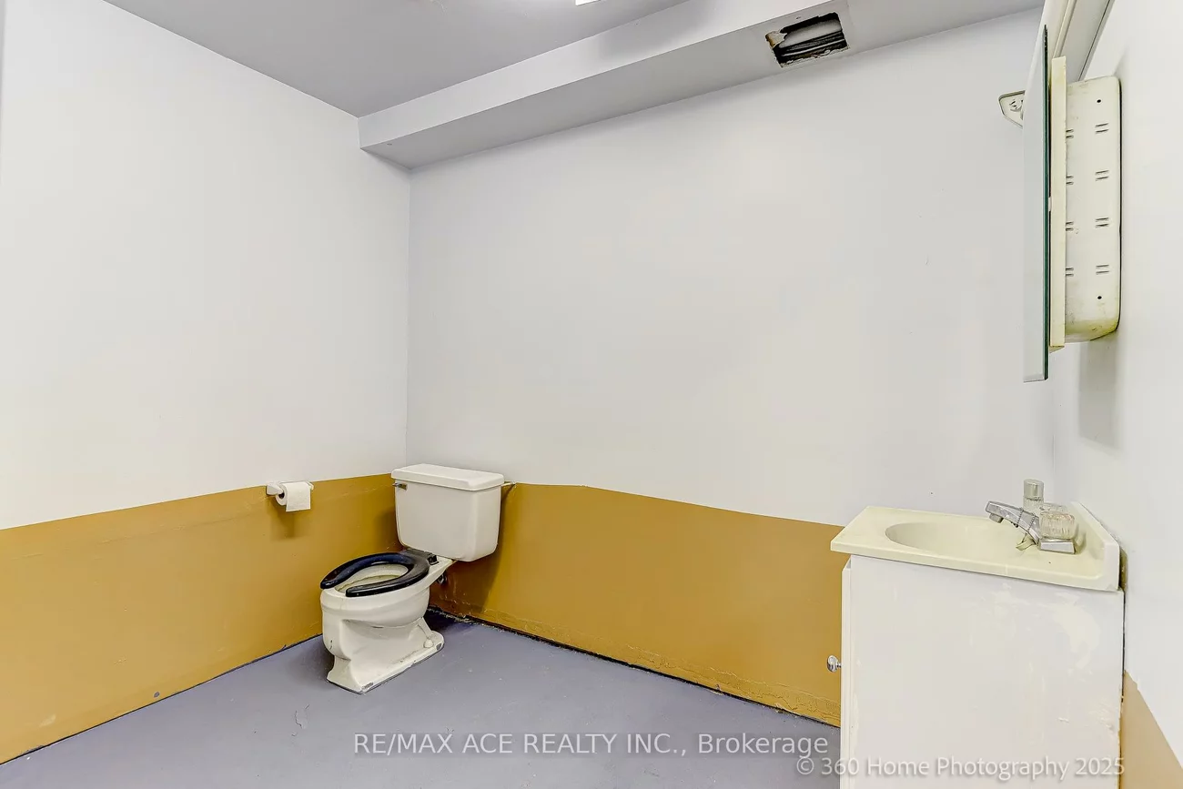 426-428, Dawes, O'Connor-Parkview, Toronto