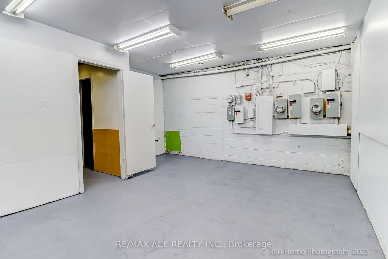 426-428, Dawes, O'Connor-Parkview, Toronto