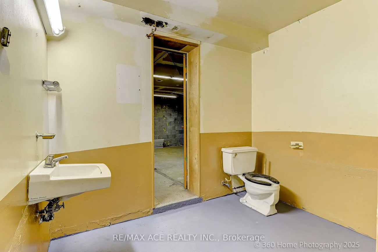 426-428, Dawes, O'Connor-Parkview, Toronto