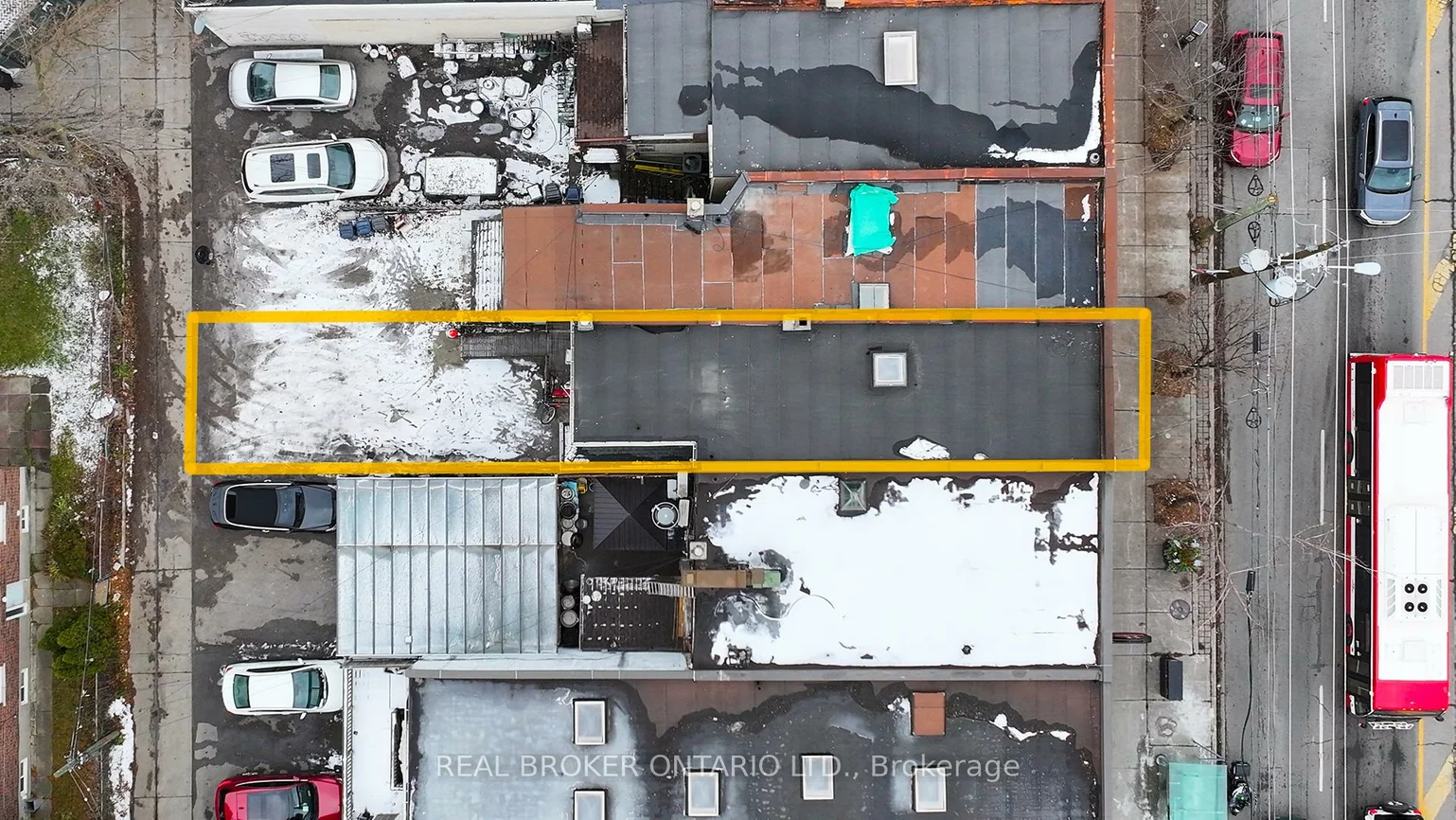 3212, Danforth, Oakridge, Toronto