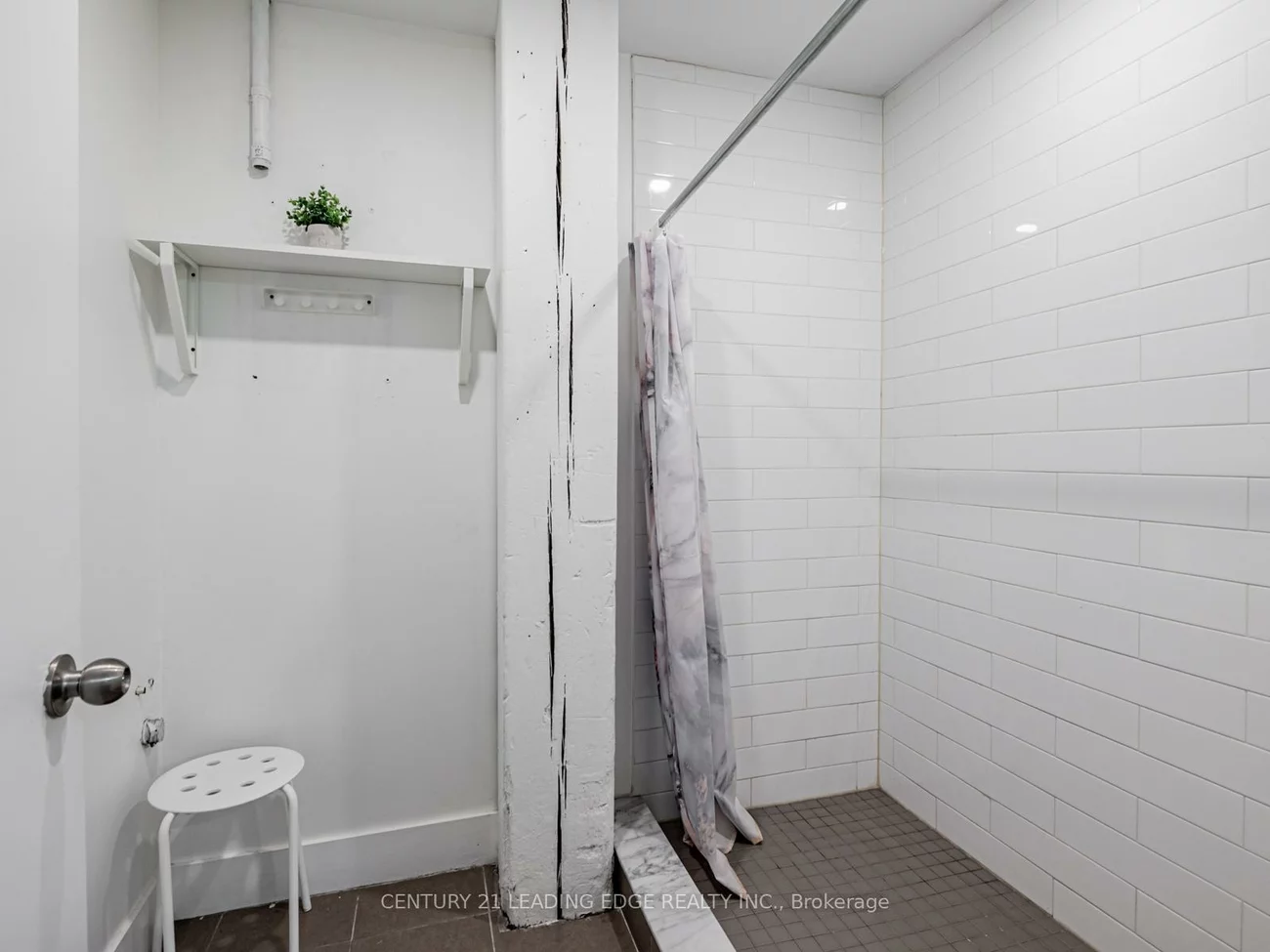 19, DICKENS, South Riverdale, Toronto