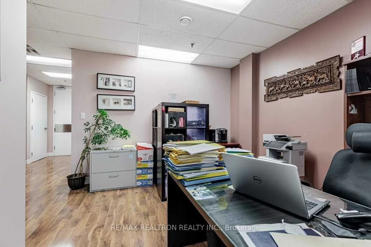 885, Progress, Woburn, Toronto