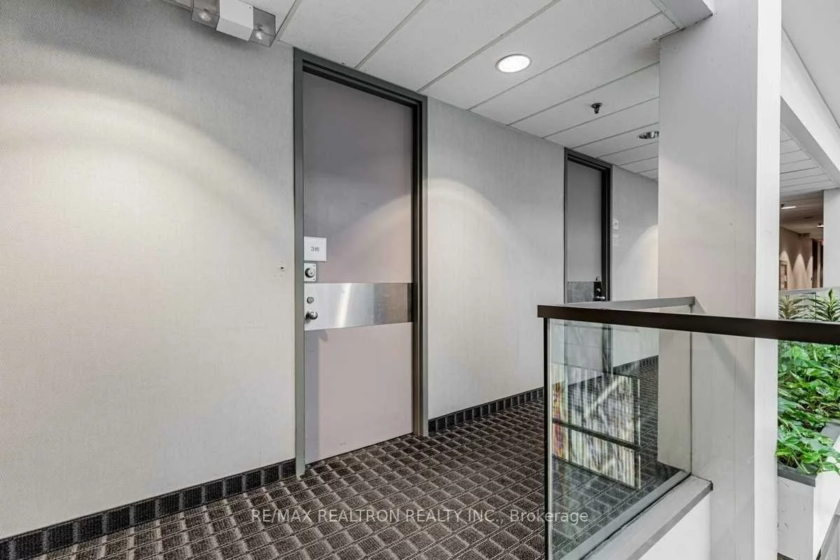 885, Progress, Woburn, Toronto