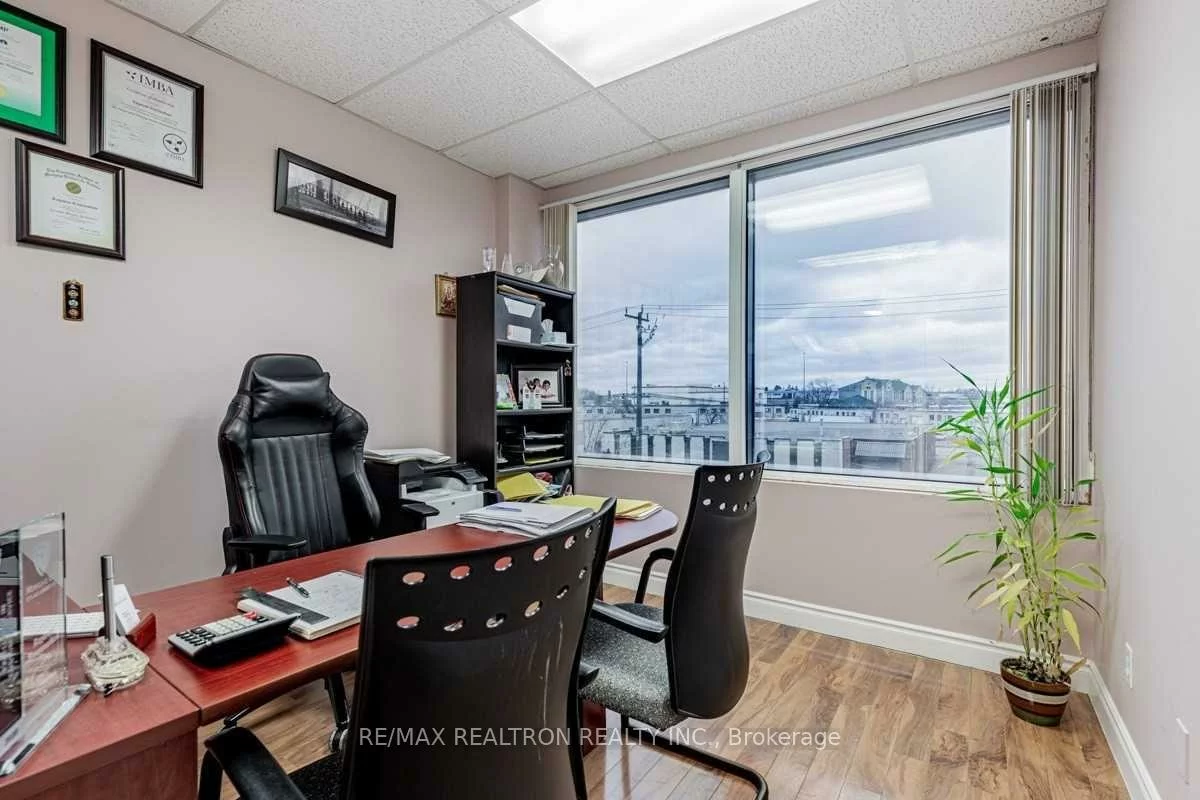 885, Progress, Woburn, Toronto