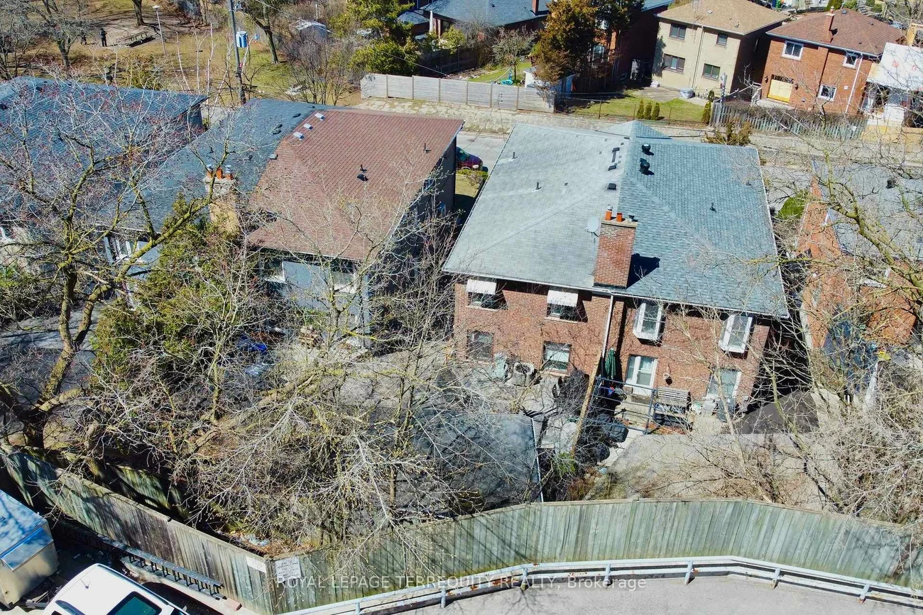 29, Love, East End-Danforth, Toronto