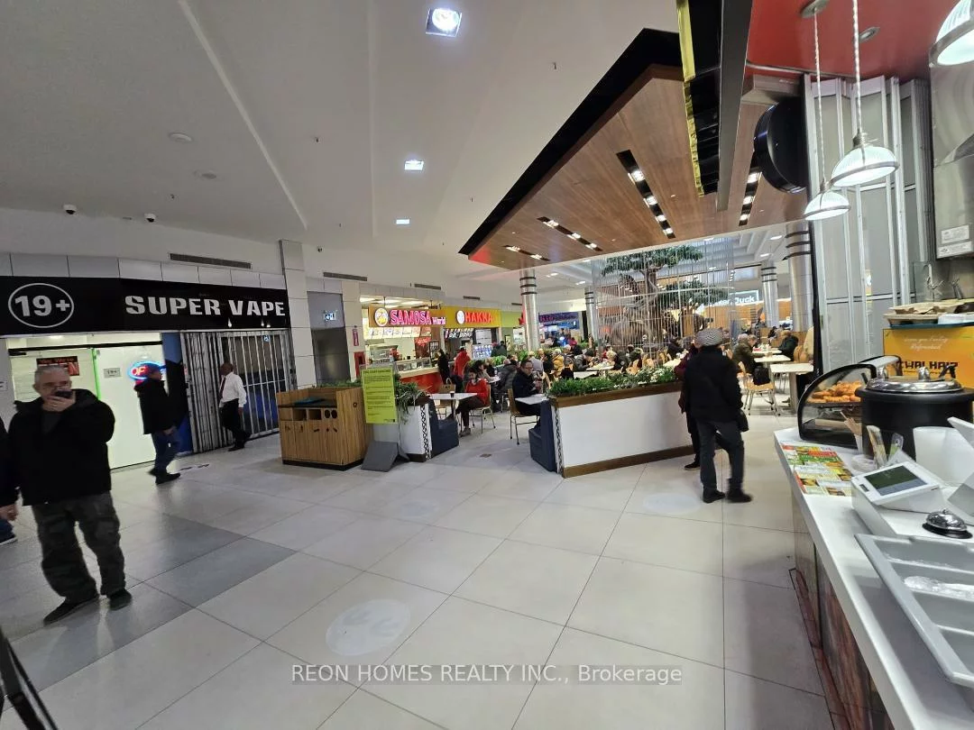 1571, Sandhurst, Agincourt North, Toronto