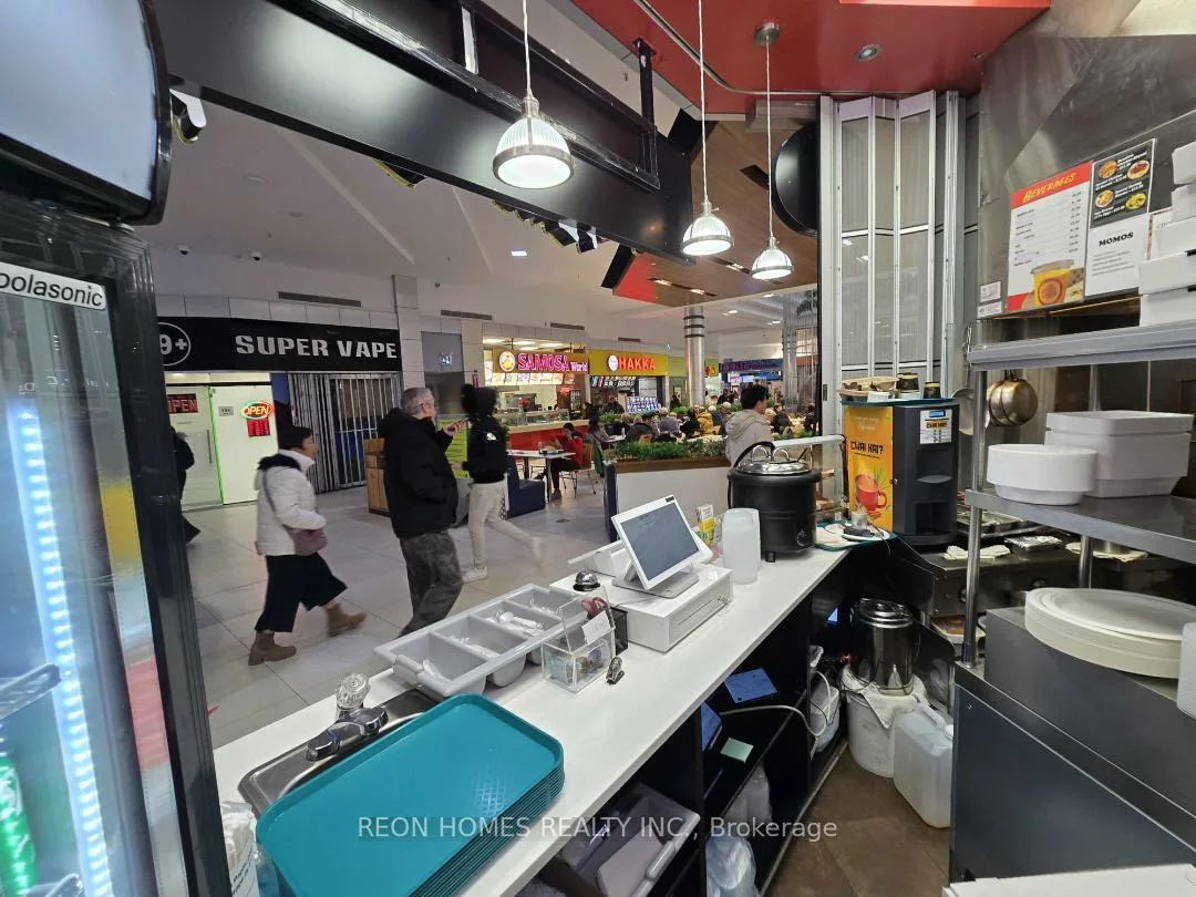 1571, Sandhurst, Agincourt North, Toronto