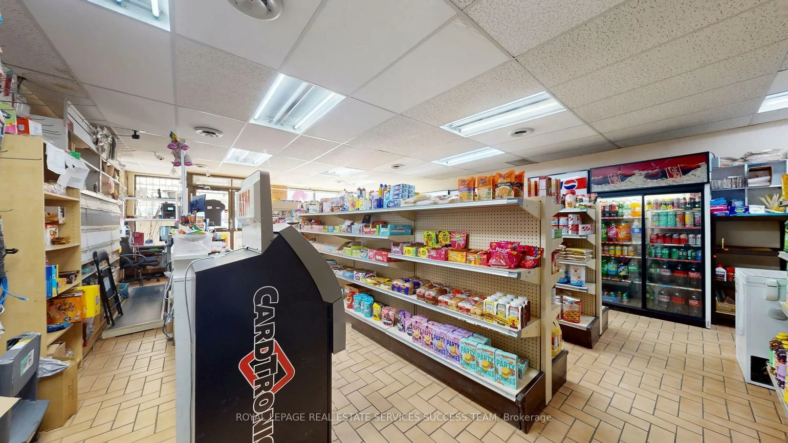 404, Woodfield, Greenwood-Coxwell, Toronto