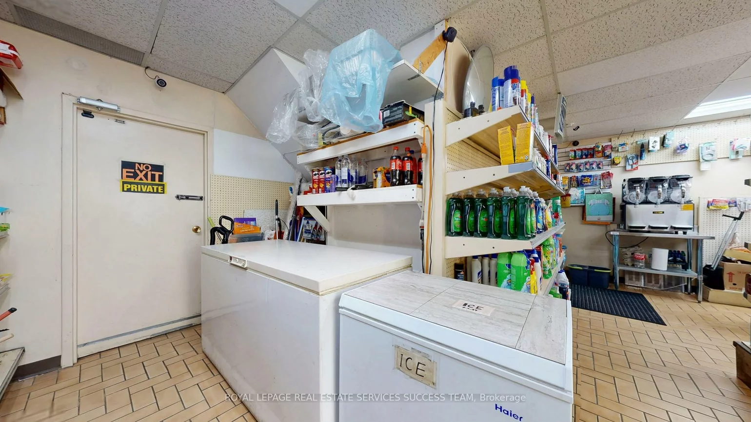 404, Woodfield, Greenwood-Coxwell, Toronto