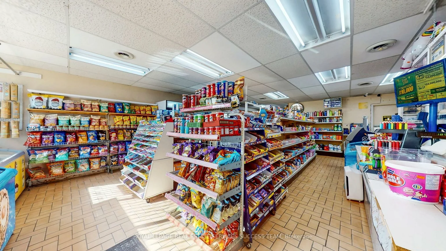 404, Woodfield, Greenwood-Coxwell, Toronto