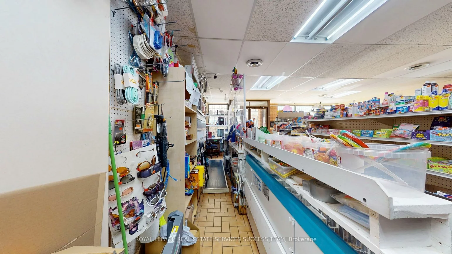 404, Woodfield, Greenwood-Coxwell, Toronto