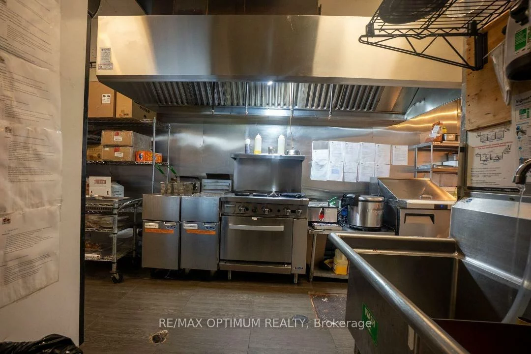 5651, Steeles, Milliken, Toronto