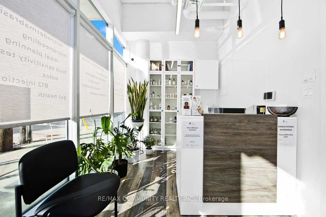 3520, Danforth, Oakridge, Toronto