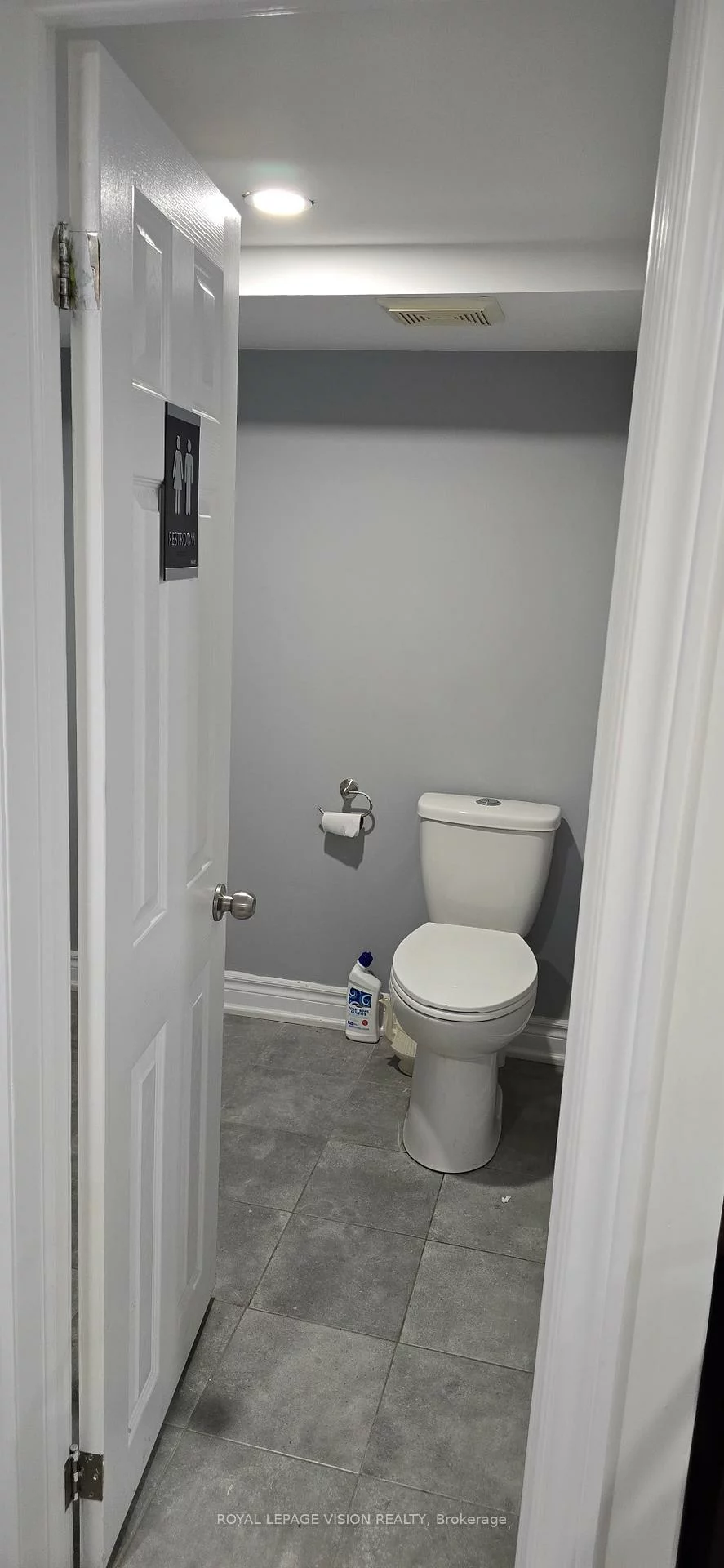 2364, Kingston, Birchcliffe-Cliffside, Toronto