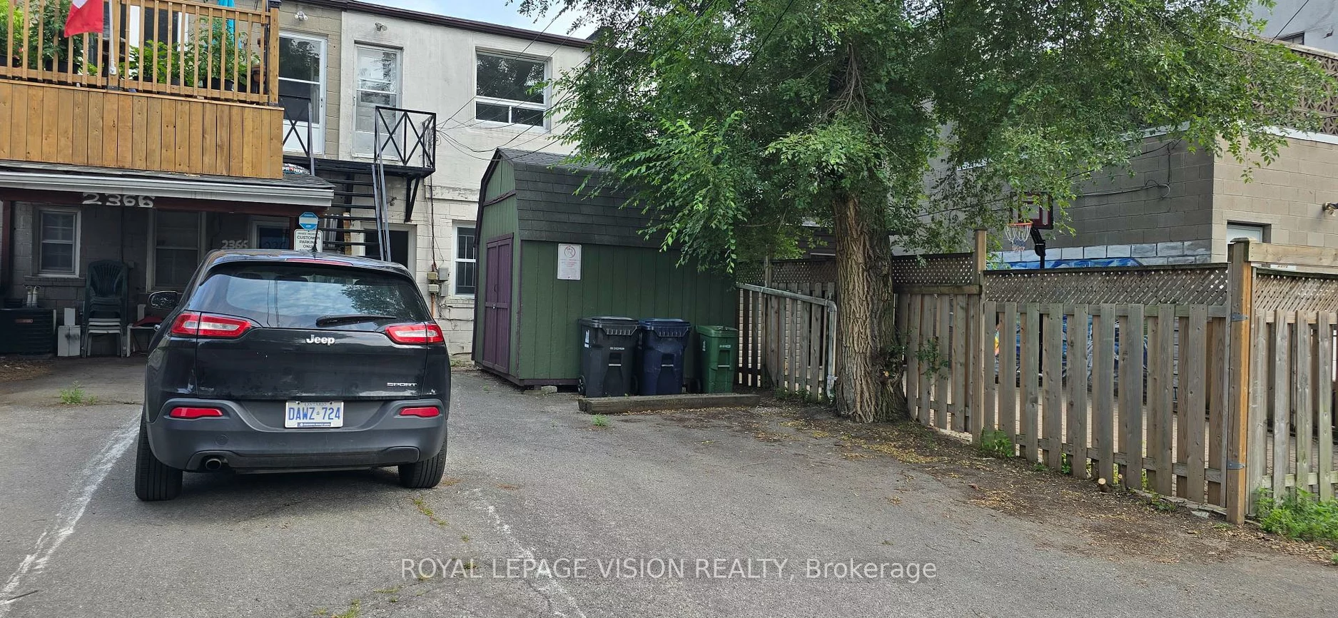 2364, Kingston, Birchcliffe-Cliffside, Toronto