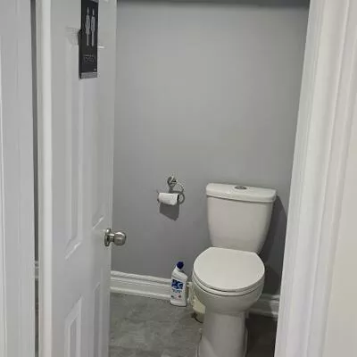 2364, Kingston, Birchcliffe-Cliffside, Toronto