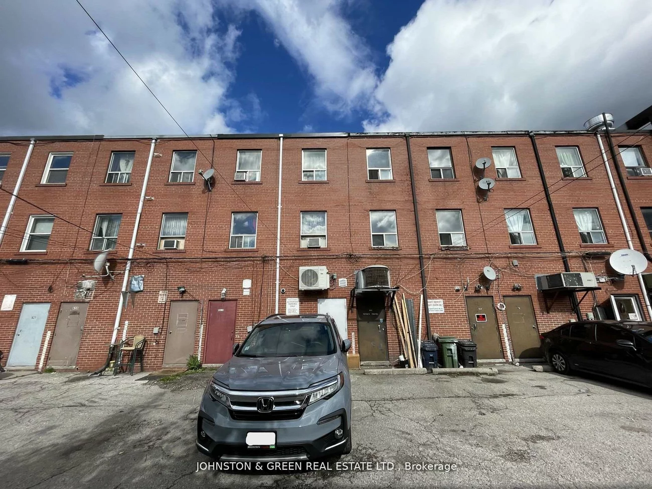 931, Danforth, Blake-Jones, Toronto