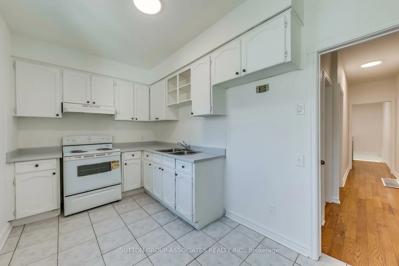 1224, Danforth, Danforth, Toronto