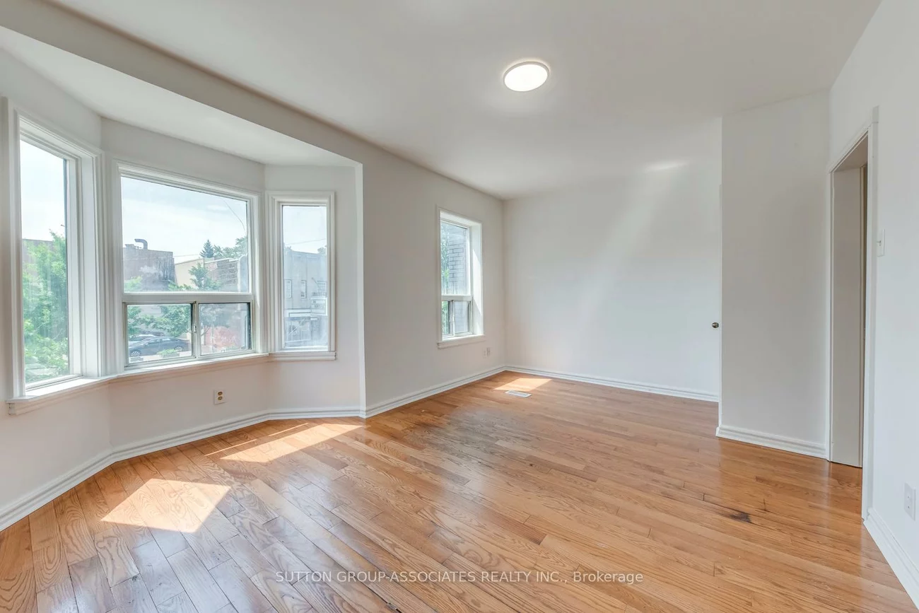 1224, Danforth, Danforth, Toronto