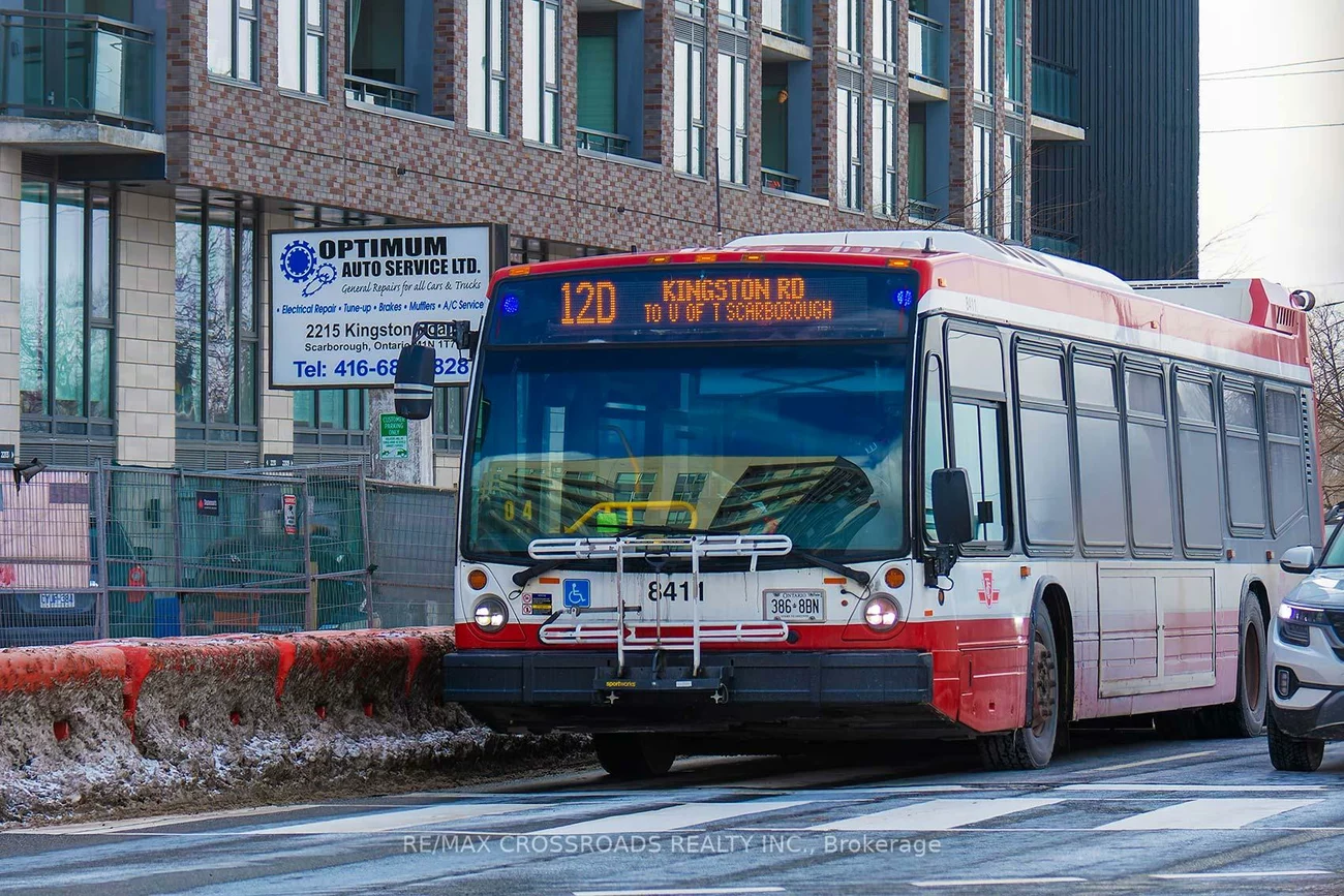 2230, Kingston, Birchcliffe-Cliffside, Toronto