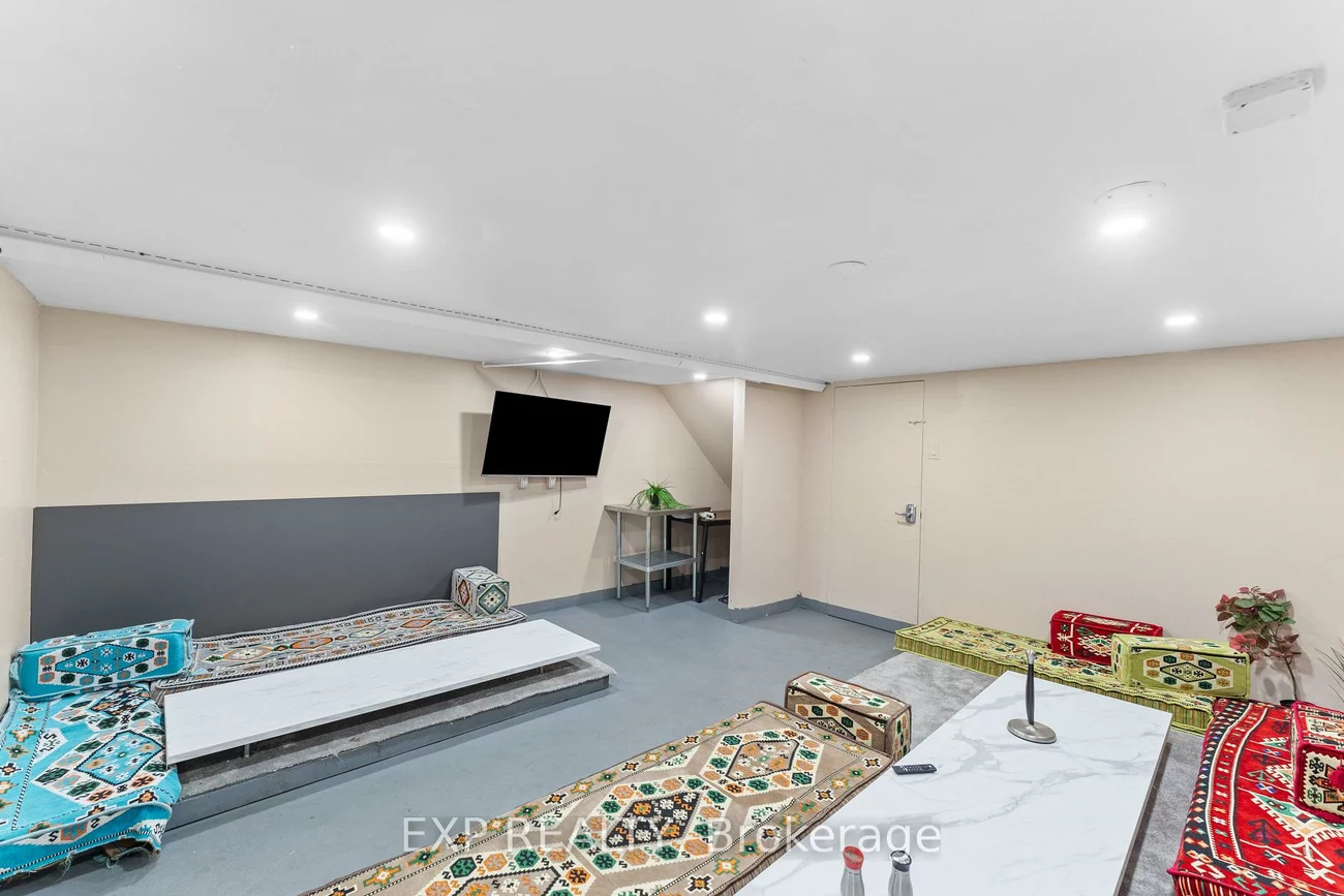 977, O'Connor, O'Connor-Parkview, Toronto