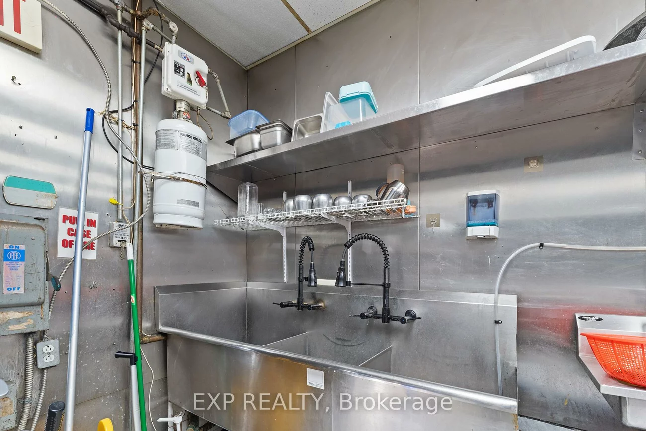 977, O'Connor, O'Connor-Parkview, Toronto