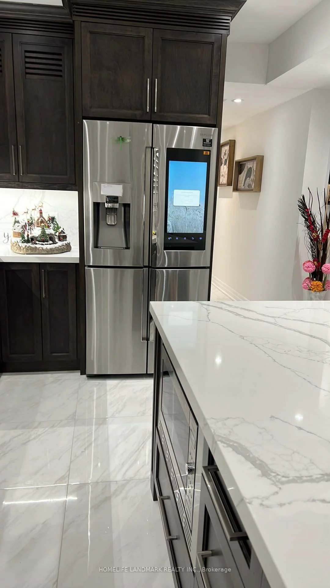 1027, Pape, Danforth Village-East York, Toronto