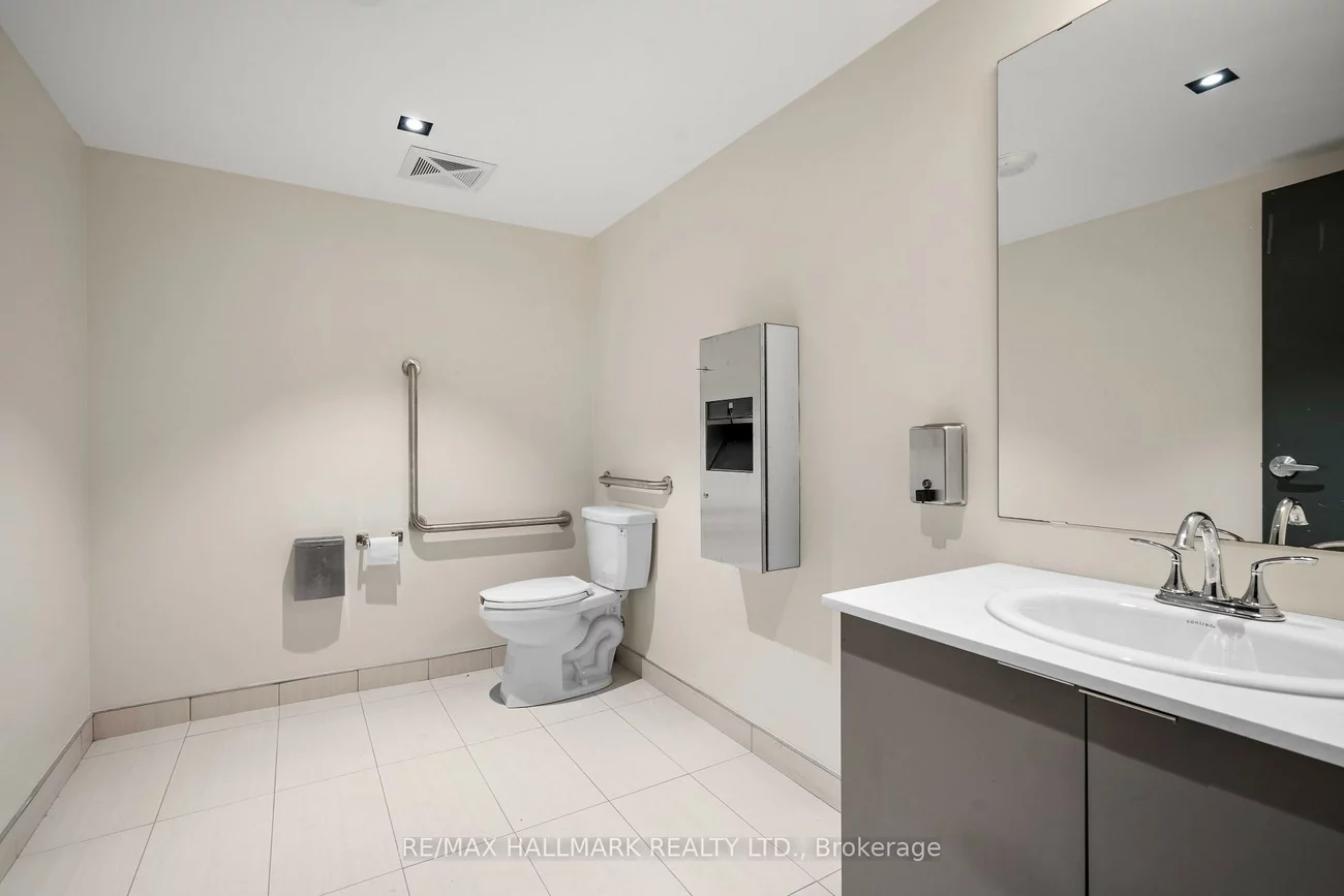 1350, Kingston, Birchcliffe-Cliffside, Toronto