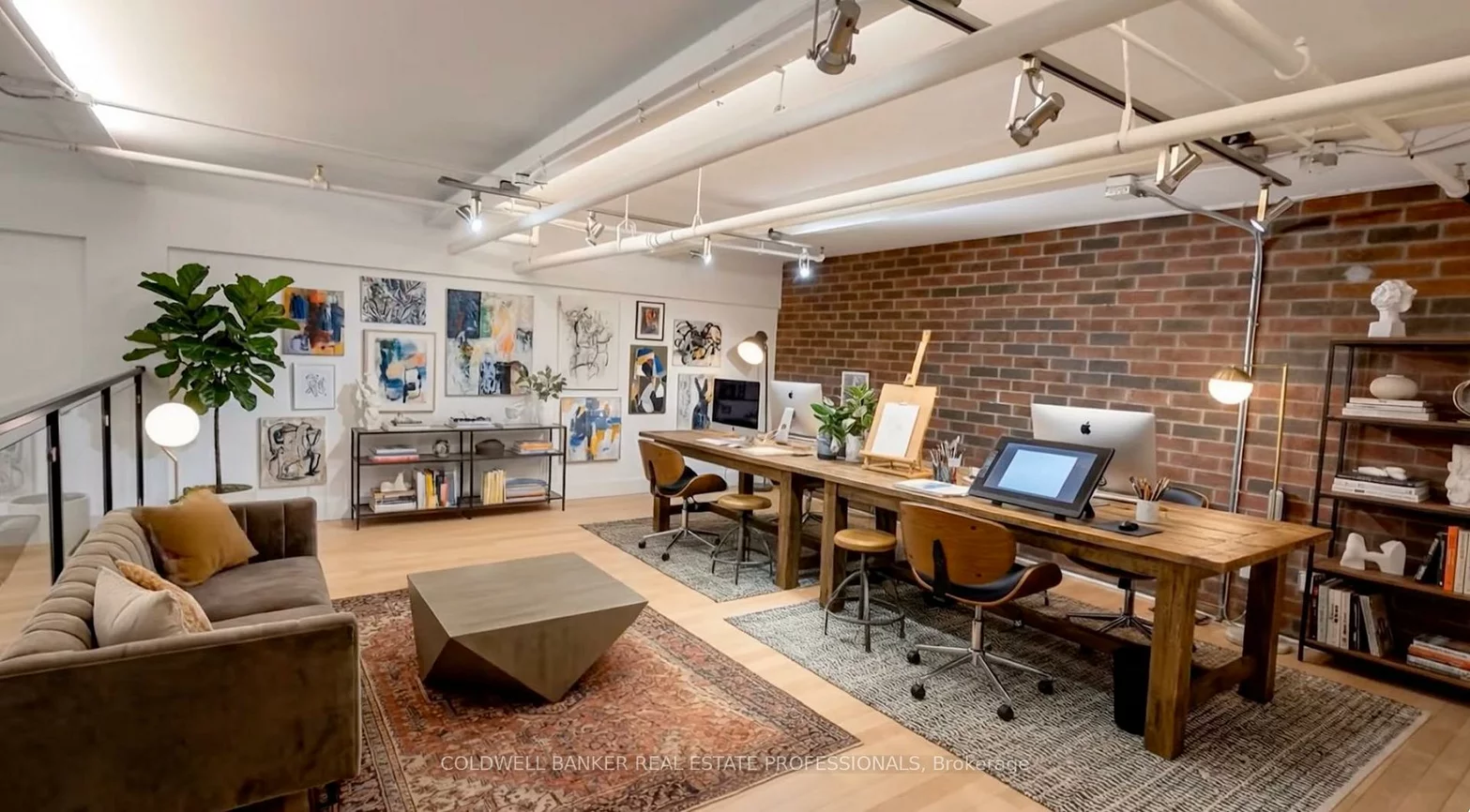 1159, Dundas, South Riverdale, Toronto