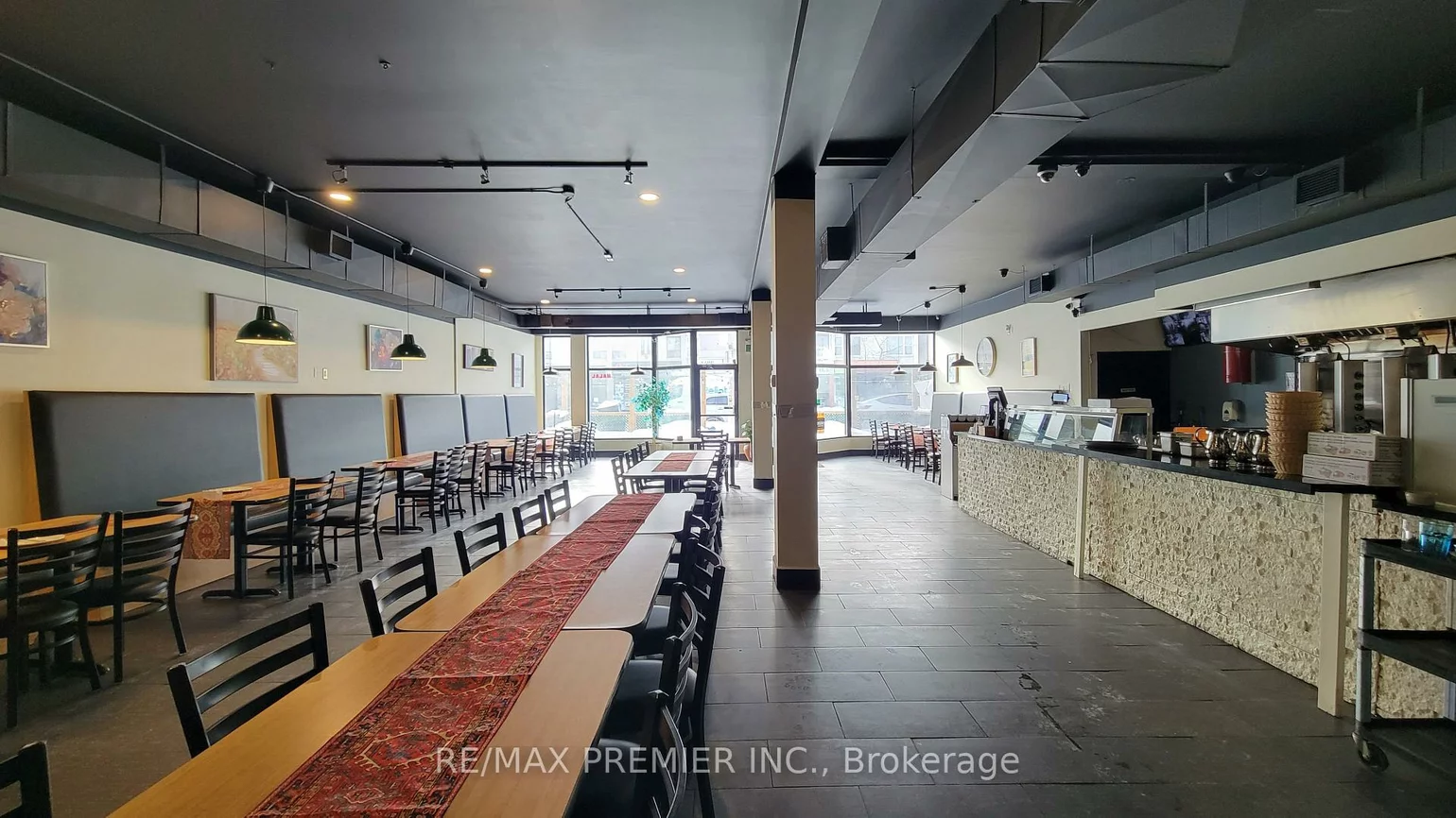 940, Danforth, Danforth, Toronto