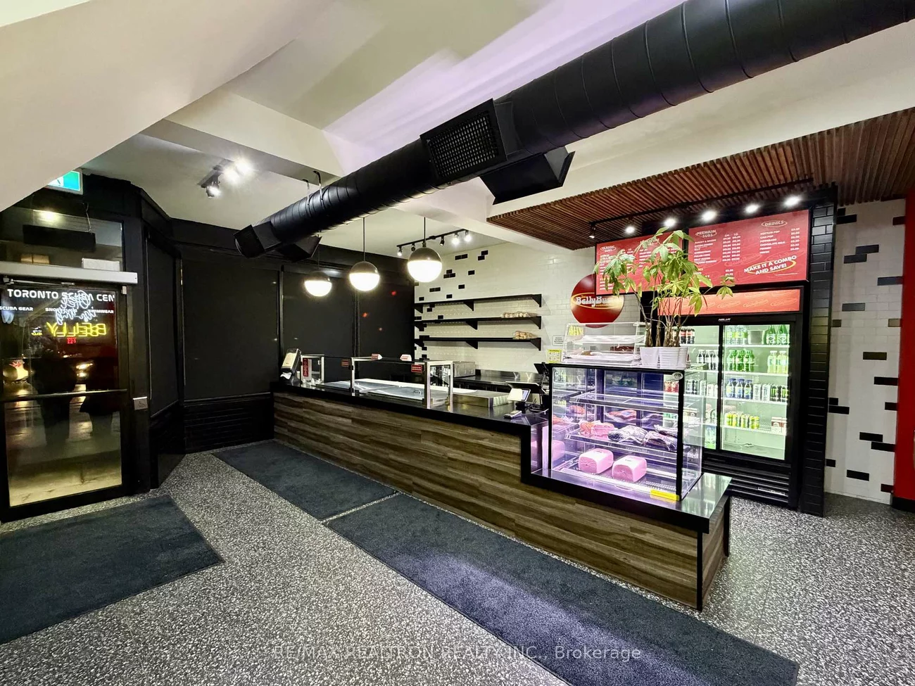 1162, Queen, South Riverdale, Toronto