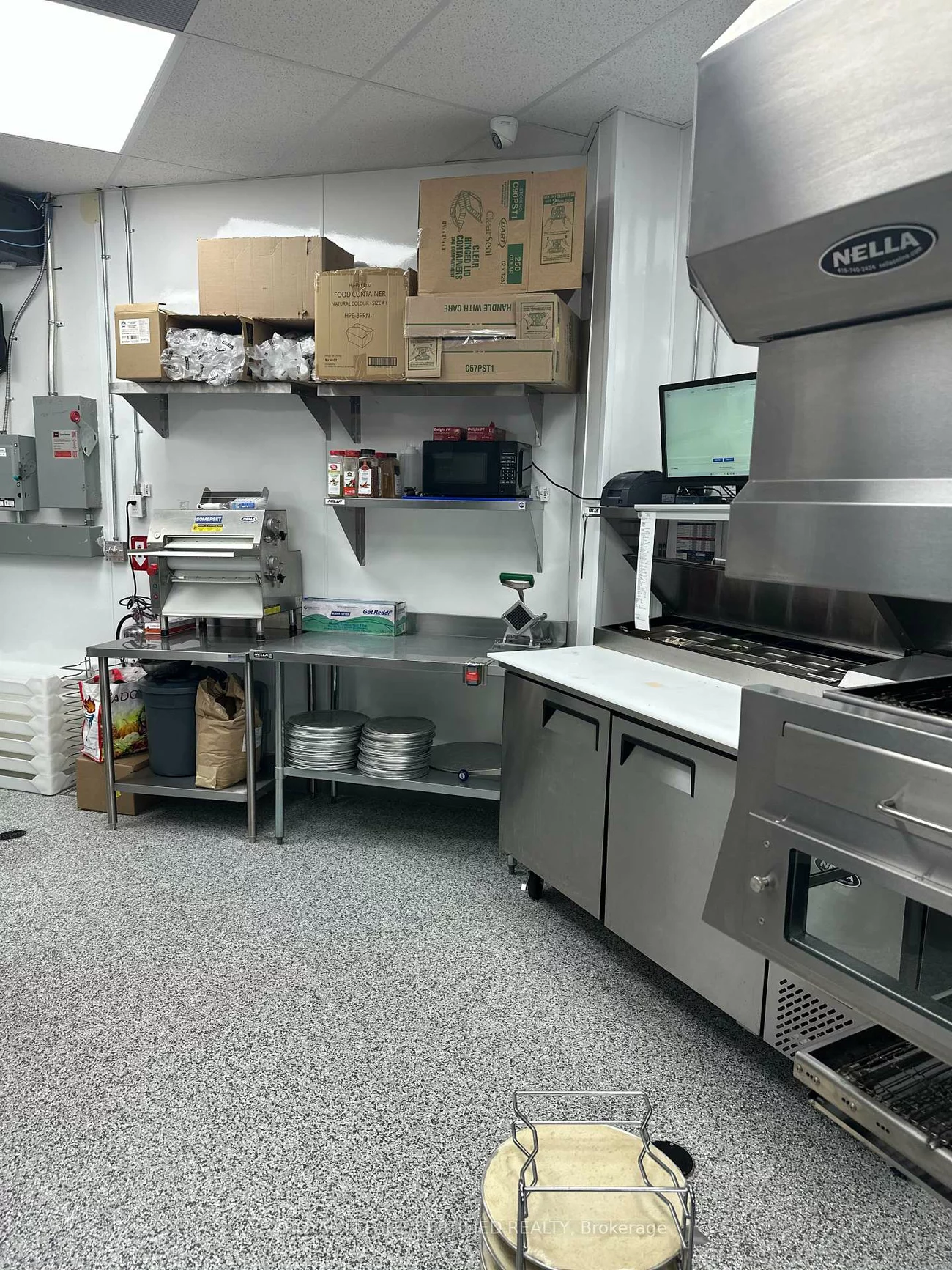 1585, Warden, Wexford-Maryvale, Toronto