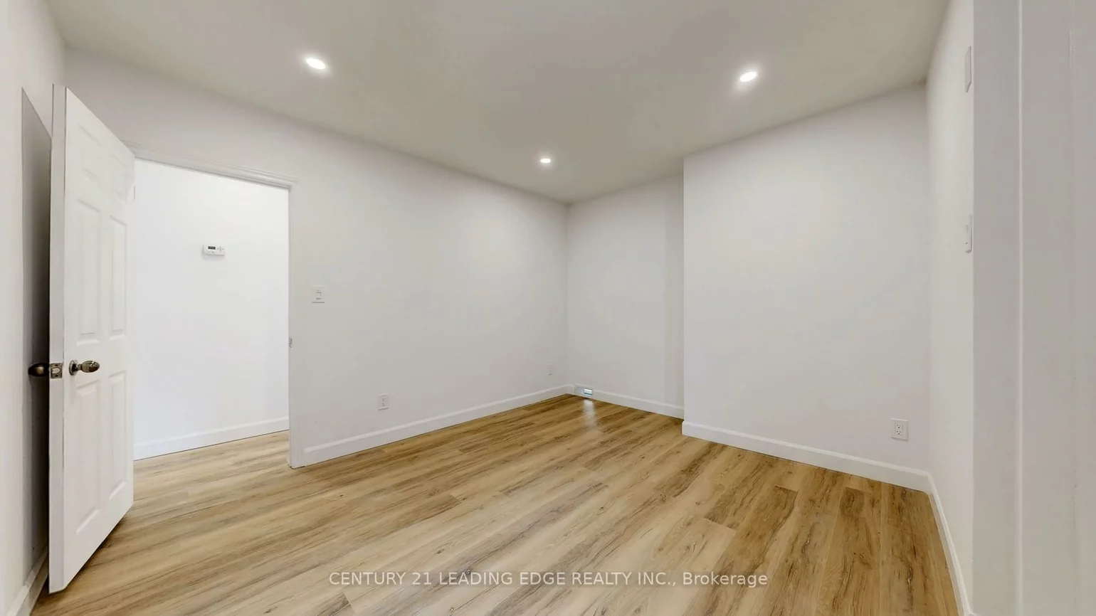 1048, GERRARD, South Riverdale, Toronto