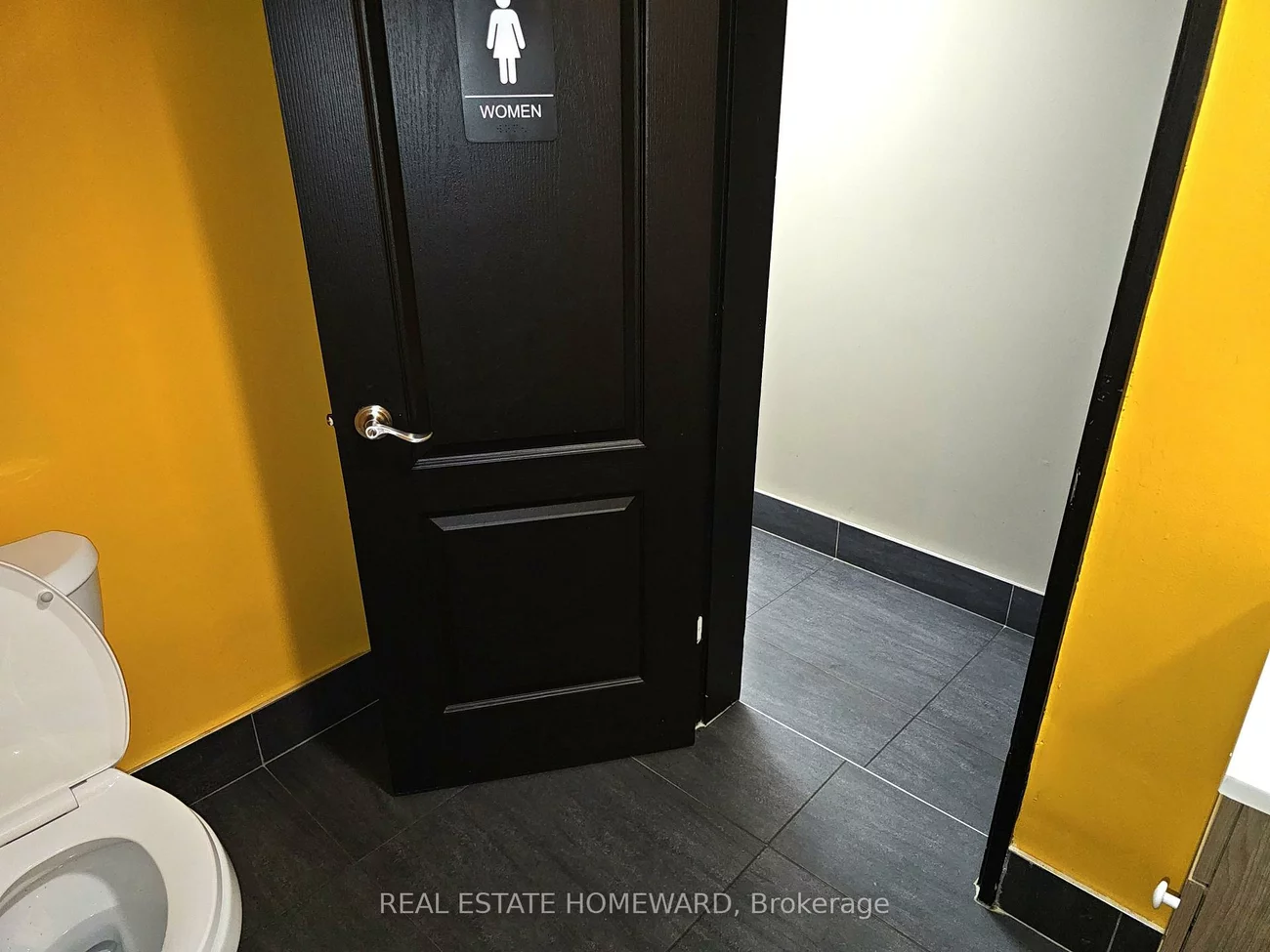 3032, Danforth, Crescent Town, Toronto