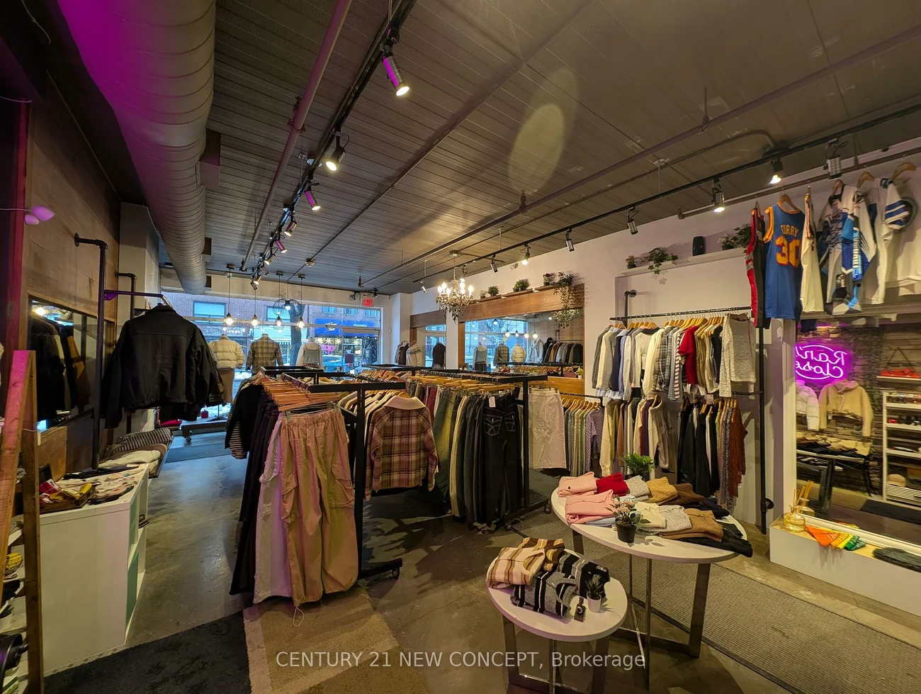 747, Queen, South Riverdale, Toronto