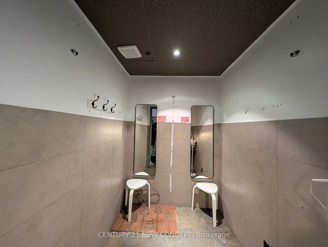 747, Queen, South Riverdale, Toronto