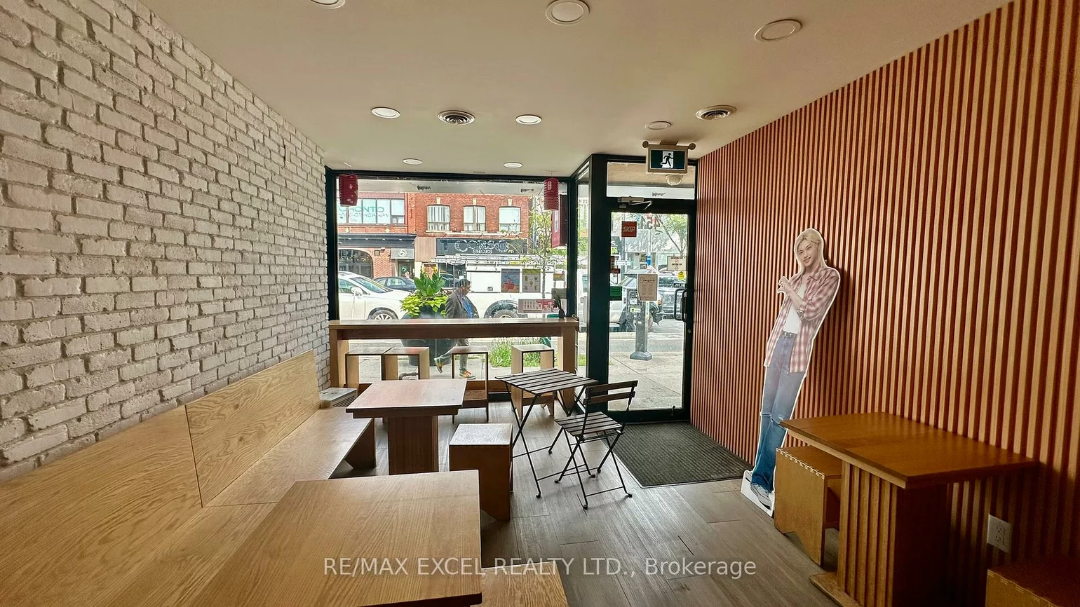 451, Danforth, North Riverdale, Toronto