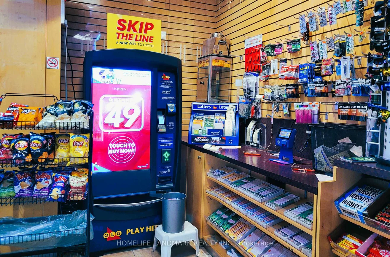 1000, Gerrard, South Riverdale, Toronto